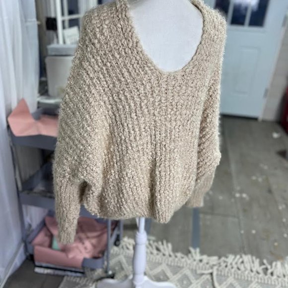 POL Eyelash Oversized Sweater in Oatmeal - Size M - Picture 6 of 9